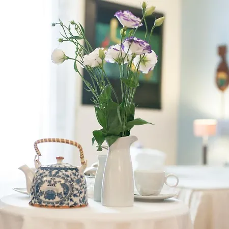 Art Boutique Chamarel Otel Denia