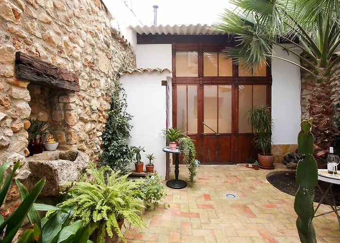 查马雷尔艺术精品酒店