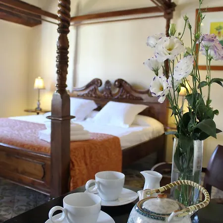 Art Boutique Chamarel Отель Дения