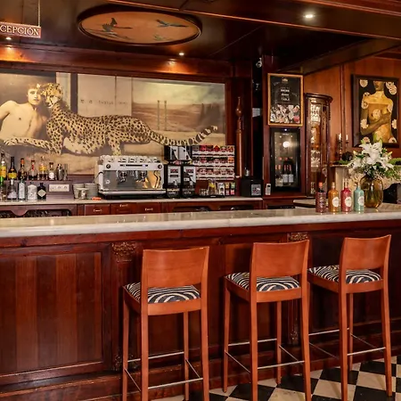 Отель Art Boutique Chamarel Дения